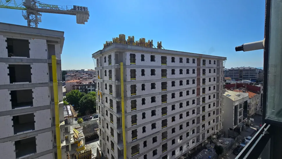 8. kattan görünen geniş açılı panoramik şehir manzarası