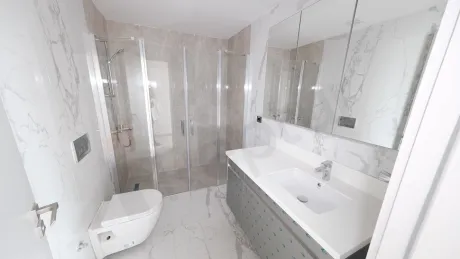 Modern tasarımlı şık banyo ve kaliteli armatür detayları
