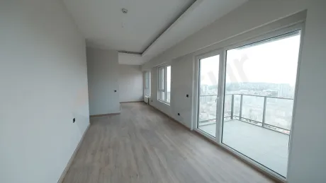 Modern ve geniş bir yatak odası iç mekan görünümü.