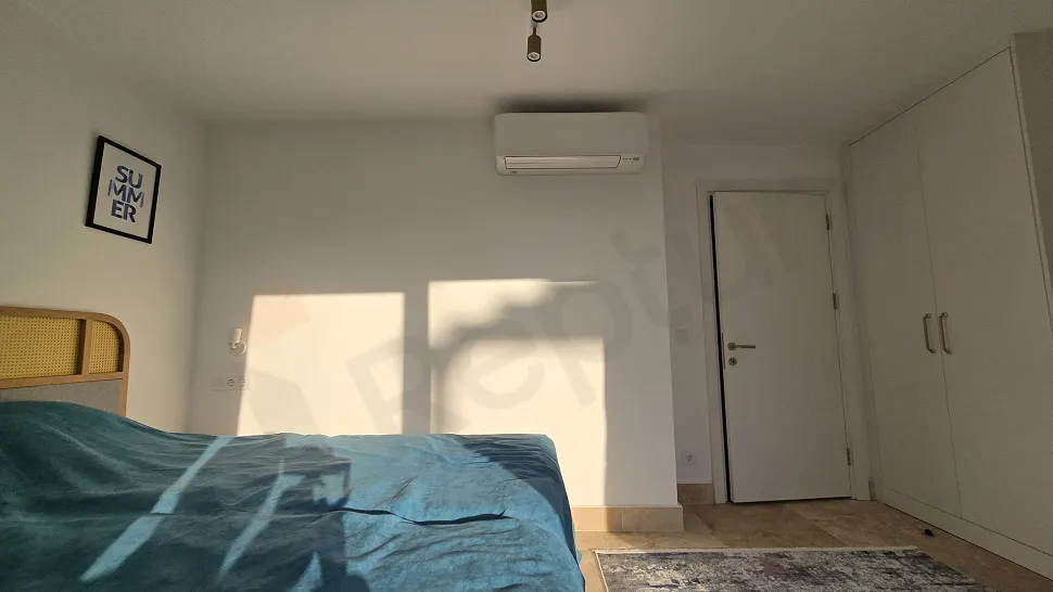 Muğla Milas'ta Taşınmaya Hazır, Deniz ve Koy Manzaralı Satılık 3+1 Villa