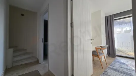 Muğla Milas'ta Taşınmaya Hazır, Deniz ve Koy Manzaralı Satılık 3+1 Villa
