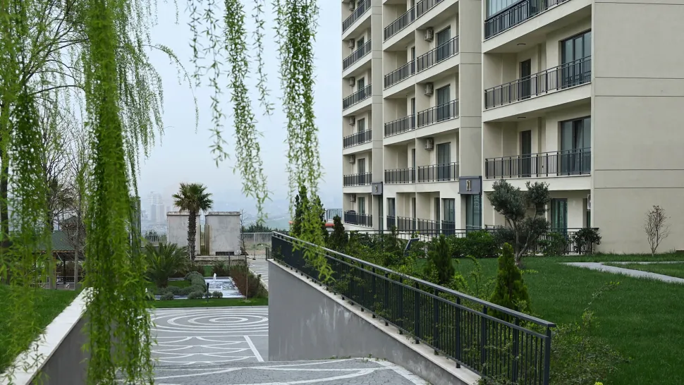 Esenyurt'ta Vade Farksız Taksitli, Havuzlu ve Geniş Satılık Daire