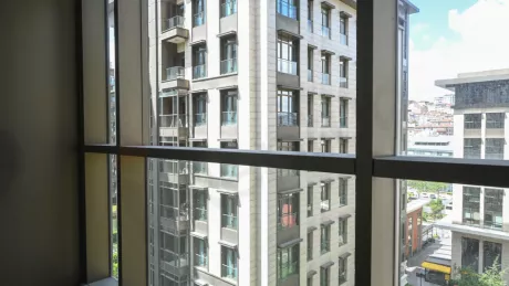 Beyoğlu'nda Sosyal Donatılı Satılık Geniş Lüks Site Dairesi