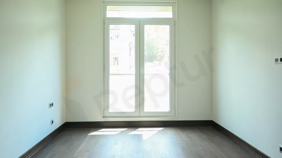 Beyoğlu'nda Sosyal Donatılı Satılık Geniş Lüks Site Dairesi