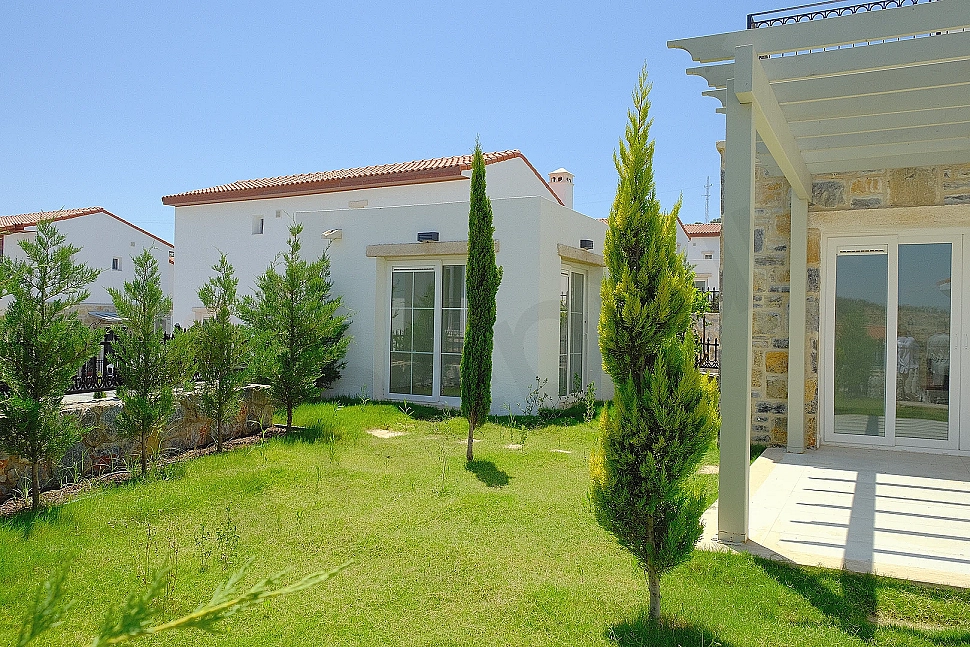 Bodrum'da satılık villa bahçe görseli.