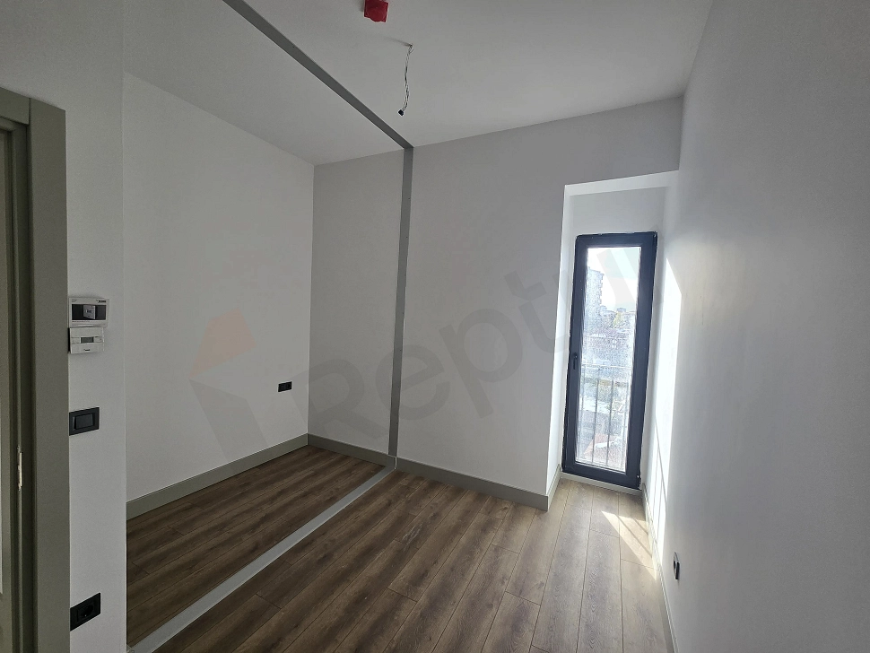 Modern yatak odası iç mekanı.