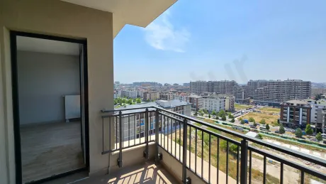 Beylikdüzü'nde Zengin Sosyal Donatılı Projede, Aydınlık ve Fonksiyonel 12. Kat Dubleksi