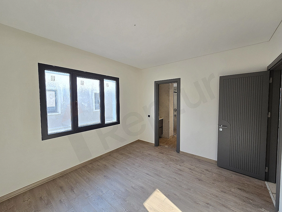 Başakşehir'de satılık eşyasız villa yatak odası