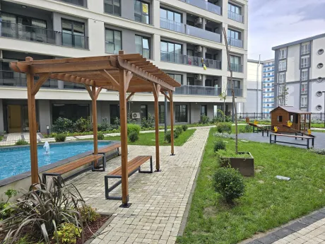 Site içerisinde yer alan, modern ve güvenli çocuk parkı oyun alanı