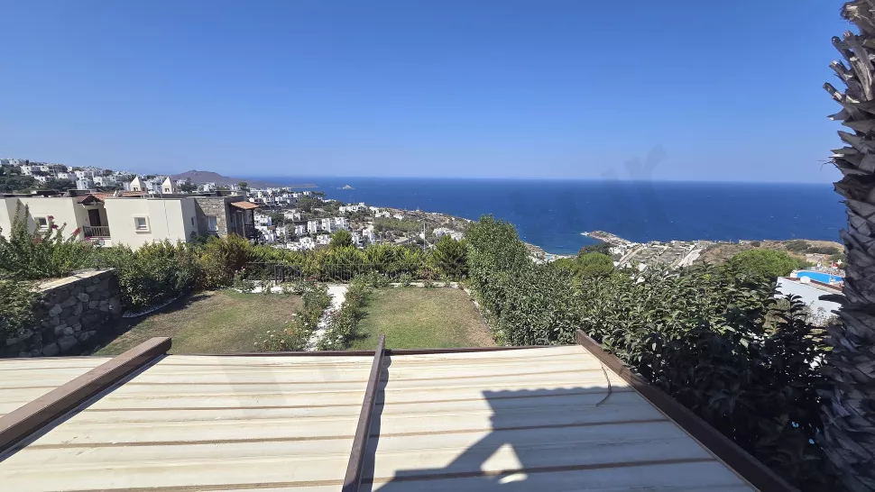 Bodrum Yalıkavak’ta Özel Yaşam Alanına Sahip Satılık Kapanmaz Deniz Manzaralı 4+1 Dubleks Villa