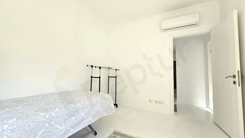 Bodrum Yalıkavak’ta Özel Yaşam Alanına Sahip Satılık Kapanmaz Deniz Manzaralı 4+1 Dubleks Villa