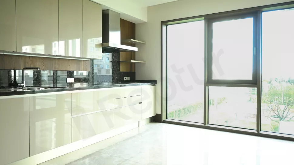 Bakırköy Sahilde Satılık Premium Sitede Sosyal Donatılı Daire
