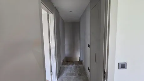 Beylikdüzü'nde Bol Doğal Işıklı, 3 Banyolu ve Geniş Teraslı 2+1 Dubleks