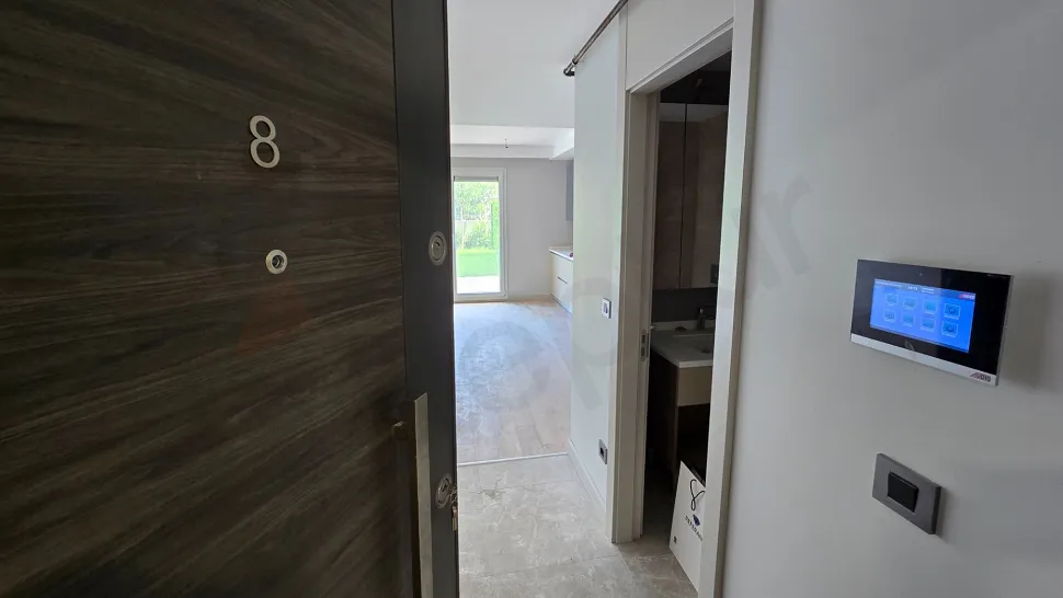 Beylikdüzü'nde Bol Doğal Işıklı, 3 Banyolu ve Geniş Teraslı 2+1 Dubleks