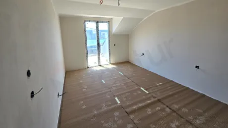 Panoramik Teraslı ve 3 Ebeveyn Banyolu Beşiktaş'ta Satılık 3+1 Çatı Dubleksi