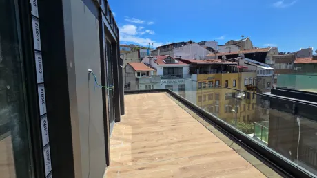 Panoramik Teraslı ve 3 Ebeveyn Banyolu Beşiktaş'ta Satılık 3+1 Çatı Dubleksi