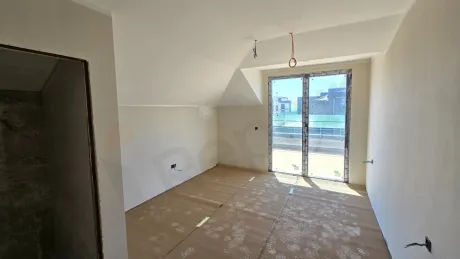 Panoramik Teraslı ve 3 Ebeveyn Banyolu Beşiktaş'ta Satılık 3+1 Çatı Dubleksi