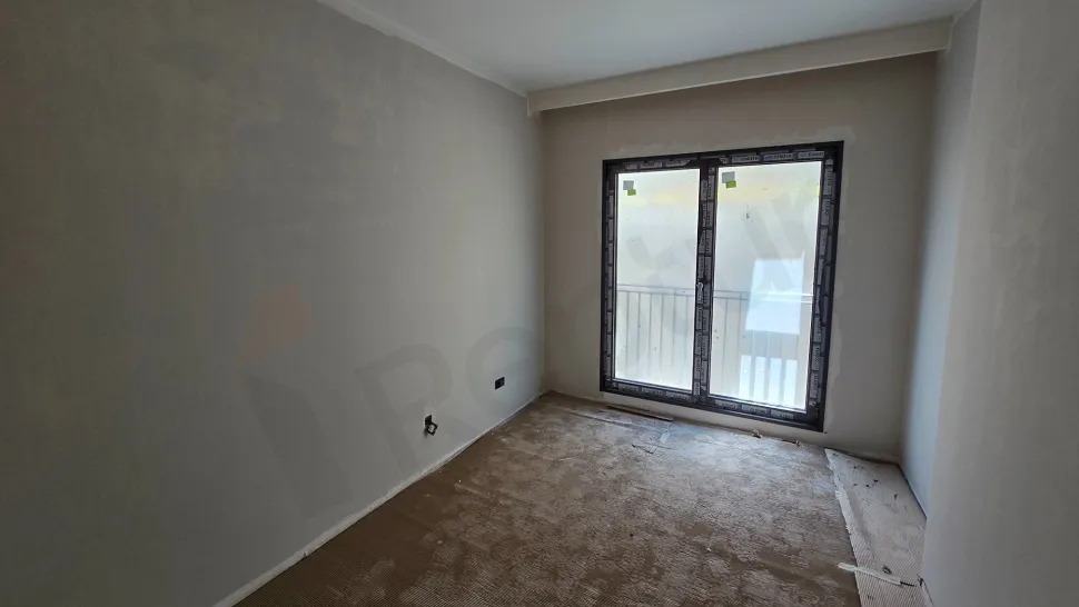 Elit Lokasyonda Geniş Balkonlu ve Kapalı Mutfaklı Satılık 4+1 Daire