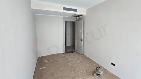 Elit Lokasyonda Geniş Balkonlu ve Kapalı Mutfaklı Satılık 4+1 Daire