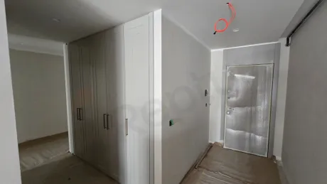 Elit Lokasyonda Geniş Balkonlu ve Kapalı Mutfaklı Satılık 4+1 Daire