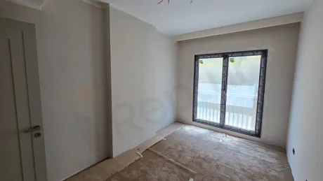 Elit Lokasyonda Geniş Balkonlu ve Kapalı Mutfaklı Satılık 4+1 Daire
