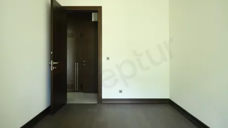 Beyoğlu Satılık 178m² Daire - Kapalı Havuzlu ve Otoparklı Site İçi