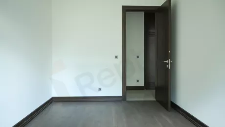 Beyoğlu Satılık 178m² Daire - Kapalı Havuzlu ve Otoparklı Site İçi