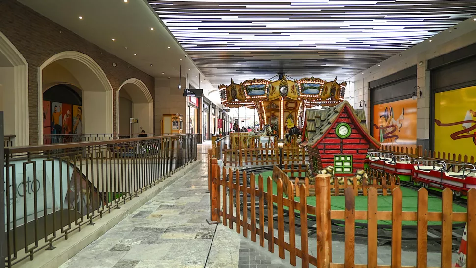 Beyoğlu Satılık 178m² Daire - Kapalı Havuzlu ve Otoparklı Site İçi