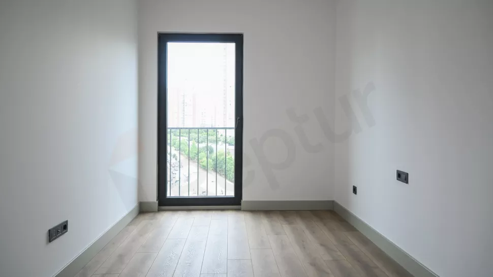 Ataşehir Satılık Daire: Metroya Direkt Girişli ve Sosyal Tesisli