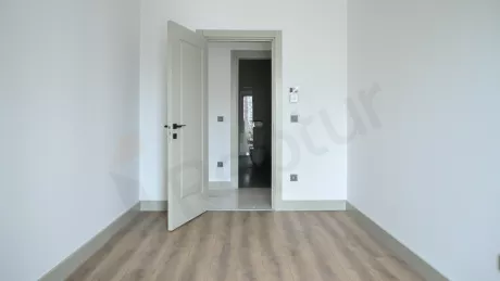 Ataşehir Satılık Daire: Metroya Direkt Girişli ve Sosyal Tesisli