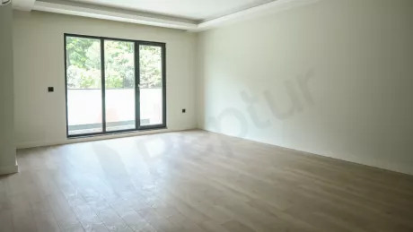Bahçelievler'de Kapalı Havuzlu ve Sosyal Donatılı Satılık Lüks Daire