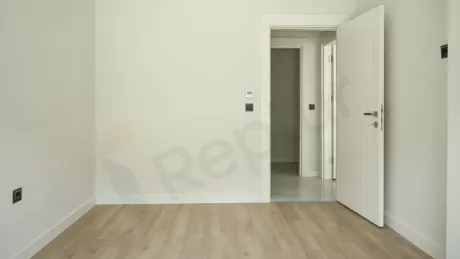 Bahçelievler'de Kapalı Havuzlu ve Sosyal Donatılı Satılık Lüks Daire