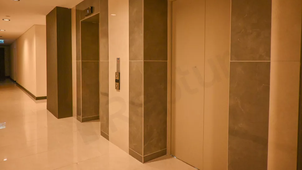 Bahçelievler Satılık Lüks Daire: 180m2, Kapalı Havuz ve Sosyal Donatılı