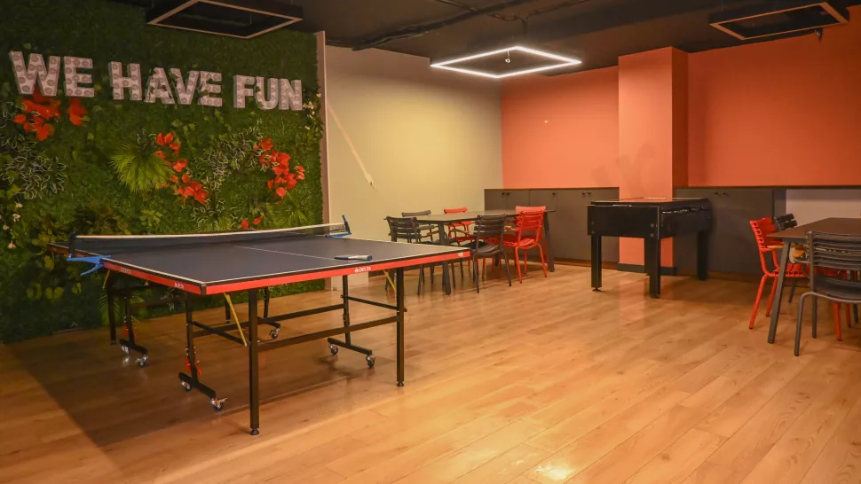 Bahçelievler Satılık 180m2 Lüks Daire Kapalı Havuzlu Güvenlikli Site