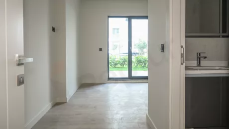 Bahçelievler'de Satılık 229m2 Lüks Daire - Sosyal Tesisli ve Havuzlu