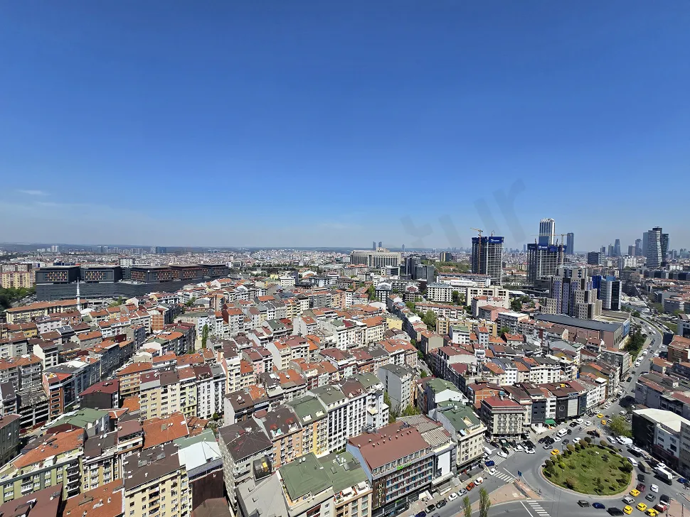 İstanbul Şişli'de binaların ve kentsel yerleşimin panoramik manzara görünümü