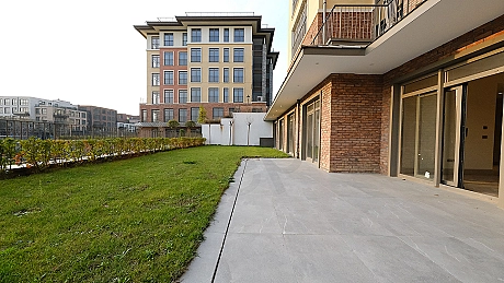 Göktürk'te Villa Konforunda 3+1 Bahçe Katı: 110 m² Özel Bahçe ve 41 m² Teras