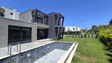 Bodrum'da Satılık Villa: Vatandaşlığa Uygun, Eşyalı ve Havuzlu