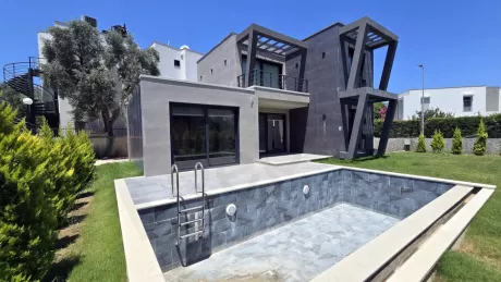 Bodrum'da Satılık Villa: Vatandaşlığa Uygun, Eşyalı ve Havuzlu