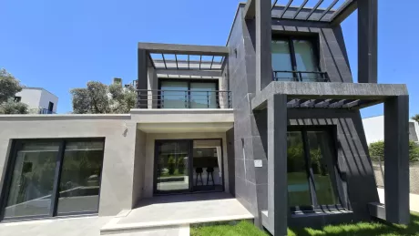 Bodrum'da Satılık Villa: Vatandaşlığa Uygun, Eşyalı ve Havuzlu