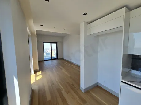 Panoramik Şehir Manzaralı, Balkonlu ve Ferah Planlı Modern 1+1