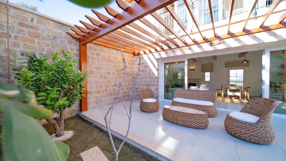 Bodrum'da satılık 3+1 eşyasız villa terası