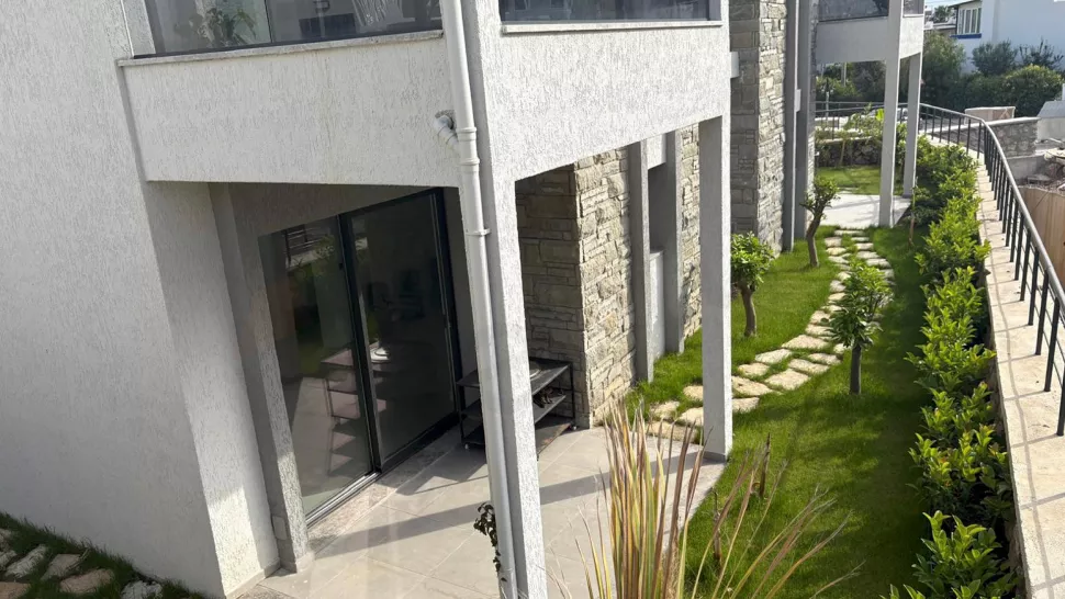 Bodrum'da Oturma İznine Uygun, Havuzlu Sitede Yeni 2+1 Daire