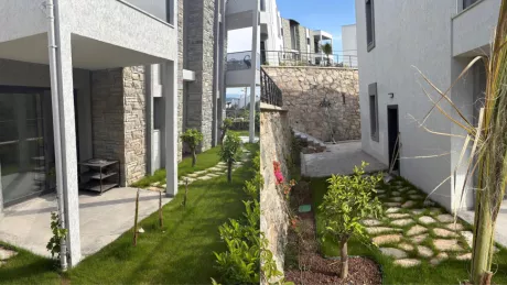 Bodrum'da Oturma İznine Uygun, Havuzlu Sitede Yeni 2+1 Daire