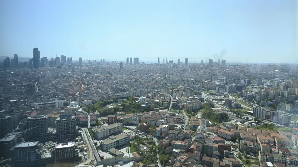 Sarıyer'de Satılık Lüks Daire - Oturma İznine Uygun Güvenlikli Site