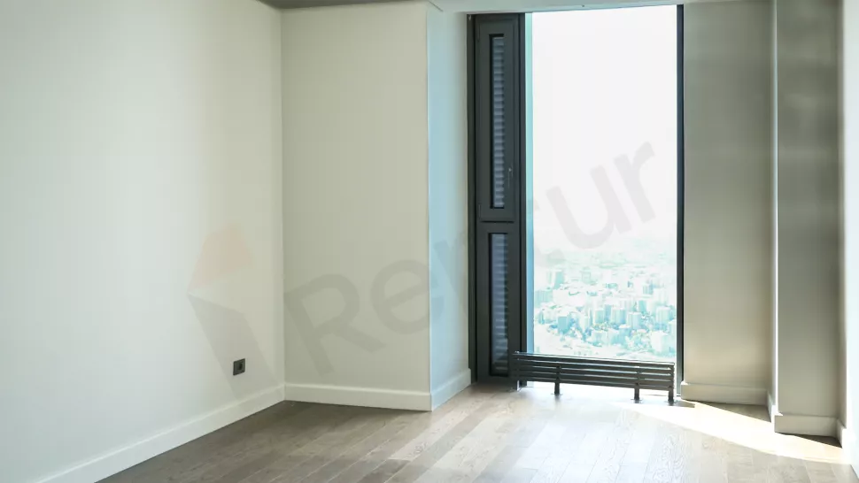 Sarıyer'de Satılık Lüks Daire - Oturma İznine Uygun Güvenlikli Site