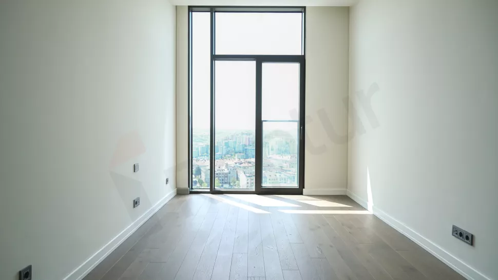 Sarıyer Satılık Premium Daire - Oturma İznine Uygun ve Havuzlu