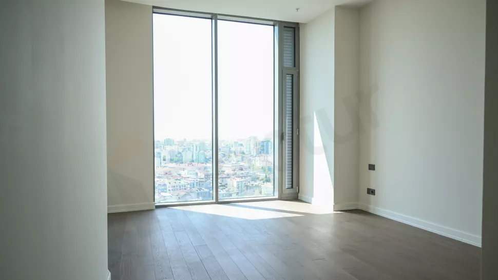 Sarıyer'de Satılık 210m2 Premium Daire Kapalı Havuz ve Sosyal Tesis