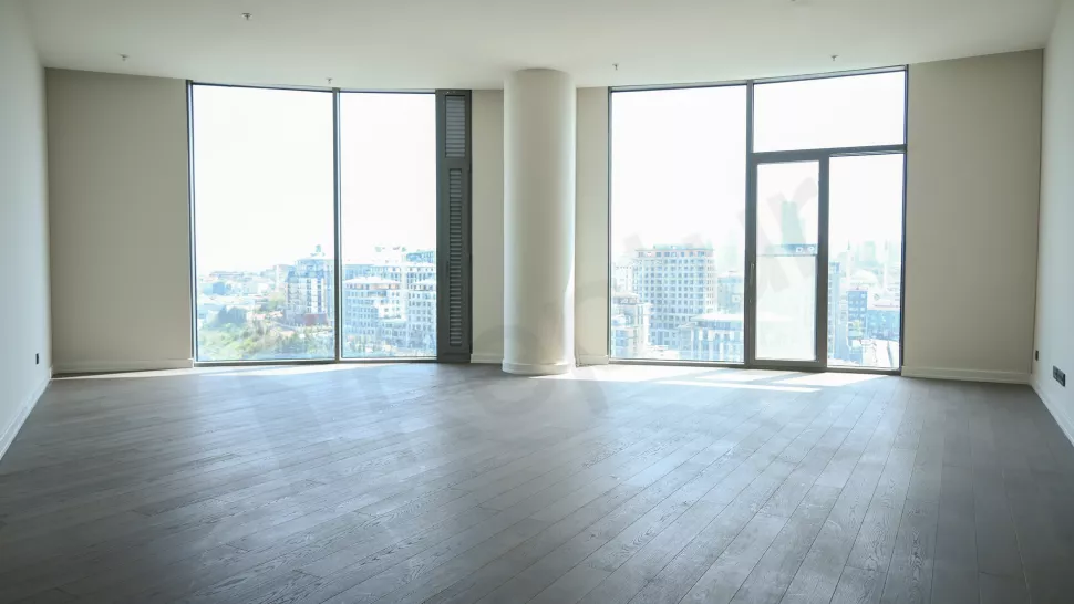 Sarıyer'de Satılık 210m2 Premium Daire Kapalı Havuz ve Sosyal Tesis