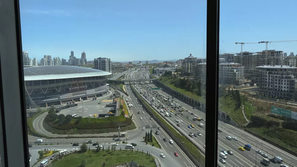 Sarıyer'de Satılık 210m2 Premium Daire Kapalı Havuz ve Sosyal Tesis
